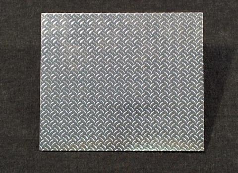 ALU-WARZENBLECH 1 x 2M 2/2,5mm GERSTENKORN ALU-WARZENBLECH 1 x 2M 2/2,5mm GERSTENKORN