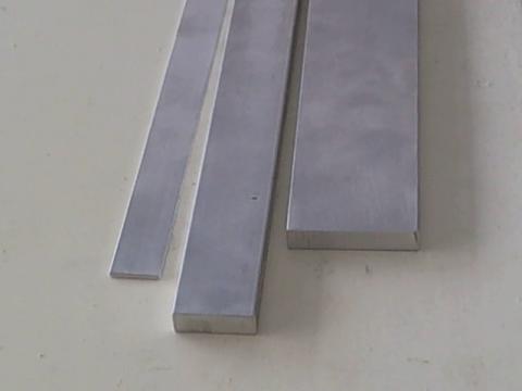 ALU-FLACHSTANGE 10 X 30 MM